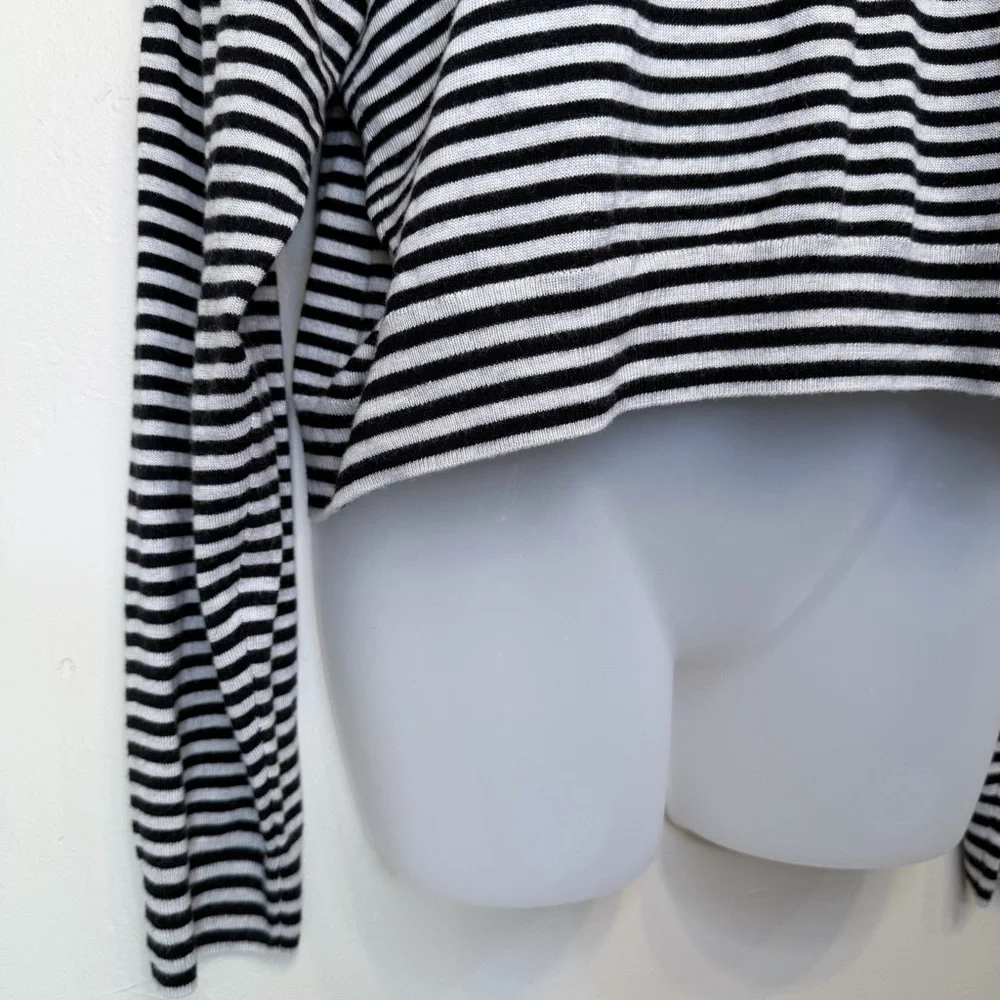Splendid | Striped Boxy Crop Top Stretchy Lightweight Sweater - Picture 7 of 12